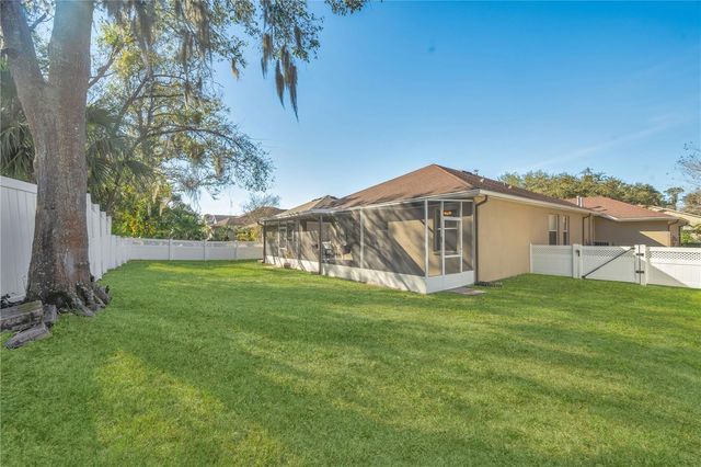 17115 FALCONRIDGE ROAD, Lithia, FL 33547