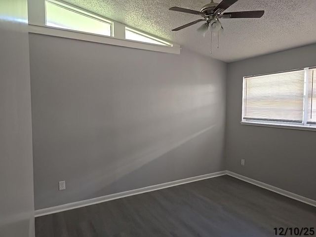 1715 ROSCOMMOM Drive, Alexandria, LA 71301