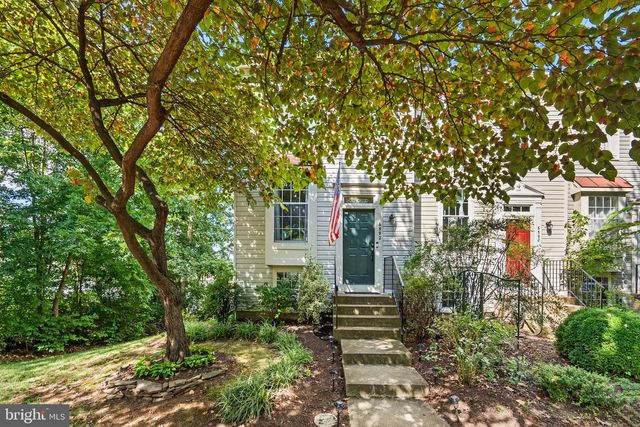 6592 SKYLEMAR TRL, Centreville, VA 20121