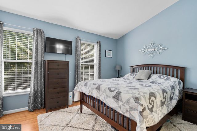 6592 SKYLEMAR TRL, Centreville, VA 20121