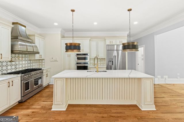 335 Birkdale Drive, Fayetteville, GA 30215