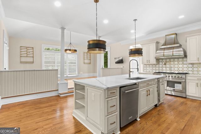 335 Birkdale Drive, Fayetteville, GA 30215