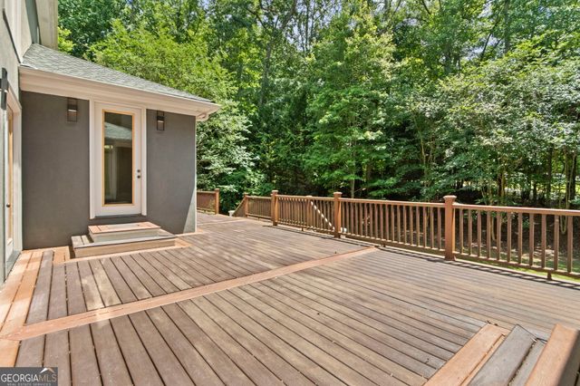 335 Birkdale Drive, Fayetteville, GA 30215