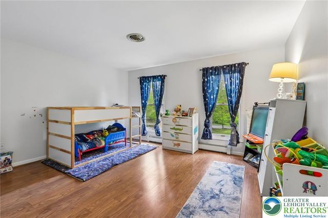 750 Texas Road, Easton, PA 18042