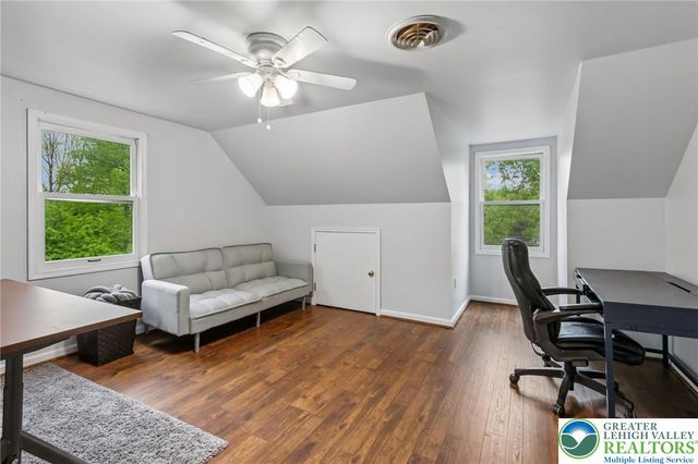 750 Texas Road, Easton, PA 18042