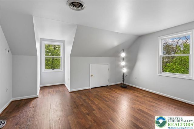 750 Texas Road, Easton, PA 18042
