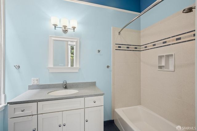 176 Castro Street, San Francisco, CA 94114