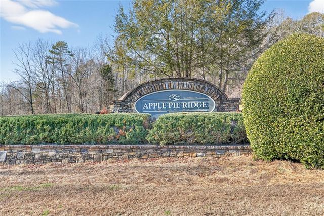 110 Planters Knoll, Baldwin, GA 30511