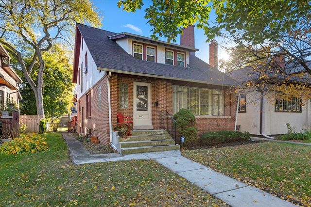 1421 W Juneway Terrace W, Chicago, IL 60626