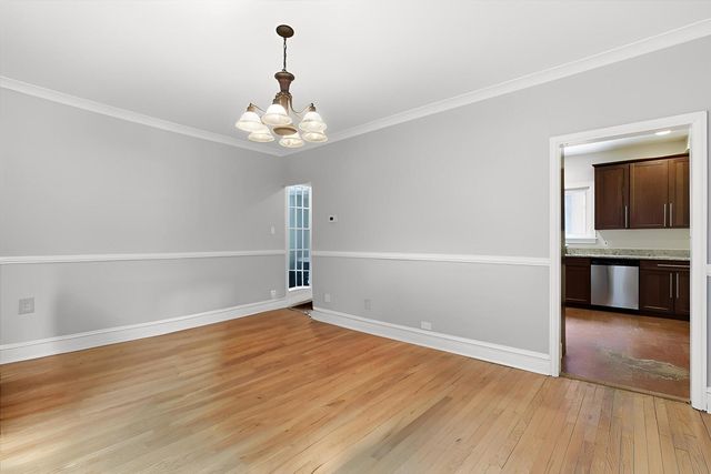 1421 W Juneway Terrace W, Chicago, IL 60626