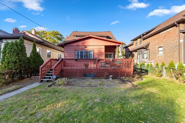 1421 W Juneway Terrace W, Chicago, IL 60626