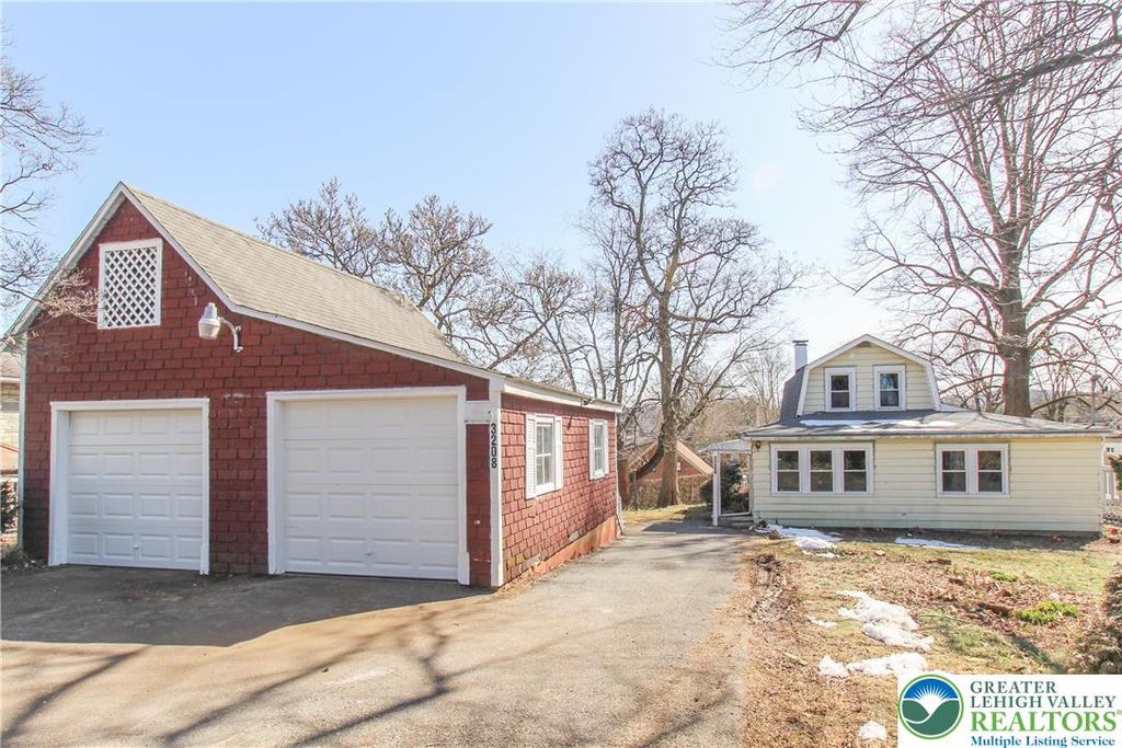 3208 Jones Boulevard, Palmer Twp, PA 18045