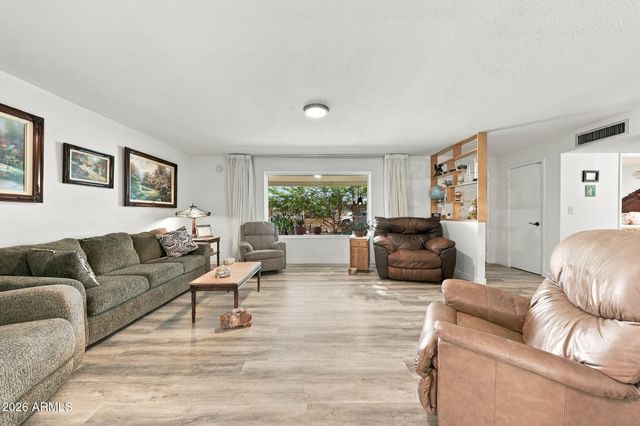 5847 E DUNCAN Street, Mesa, AZ 85205