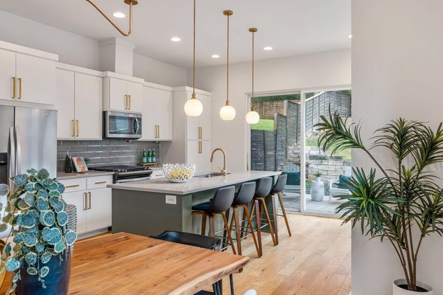 1301 Cometa ST A, Austin, TX 78721