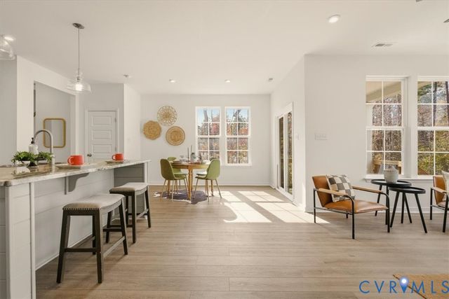 6640 Way Point Dr, Chester, VA 23234