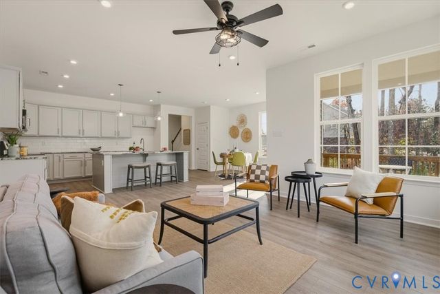 6640 Way Point Dr, Chester, VA 23234