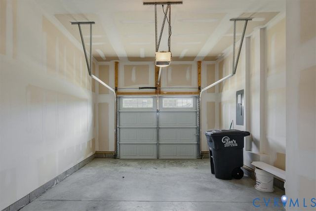 6640 Way Point Dr, Chester, VA 23234