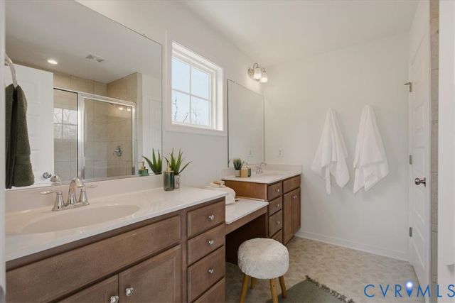 6640 Way Point Dr, Chester, VA 23234