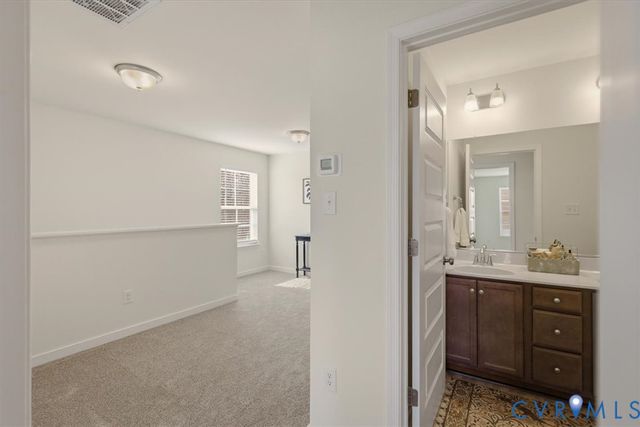 6640 Way Point Dr, Chester, VA 23234