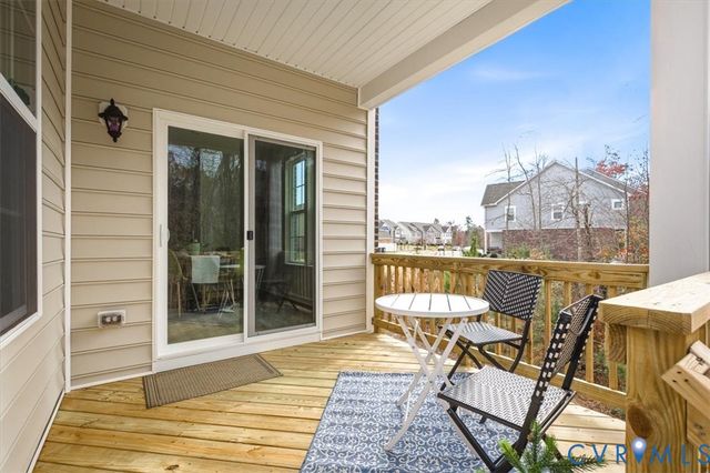 6640 Way Point Dr, Chester, VA 23234