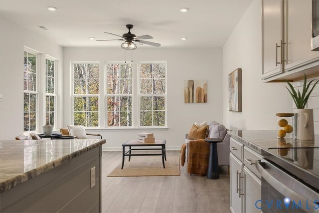 6640 Way Point Dr, Chester, VA 23234