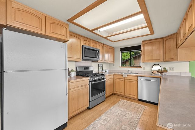 214 Bayside Road, Bellingham, WA 98225