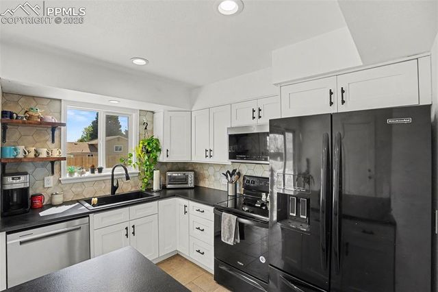 6711 Noble Street, Colorado Springs, CO 80915