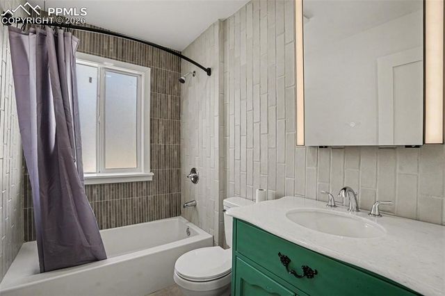 6711 Noble Street, Colorado Springs, CO 80915