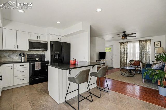 6711 Noble Street, Colorado Springs, CO 80915