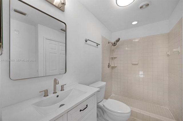 1745 N Goldeneye Ln, Homestead, FL 33035