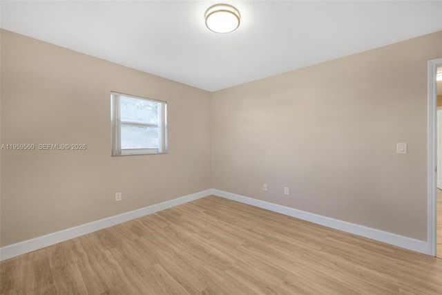 1745 N Goldeneye Ln, Homestead, FL 33035