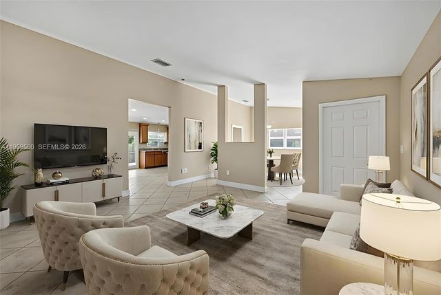 1745 N Goldeneye Ln, Homestead, FL 33035