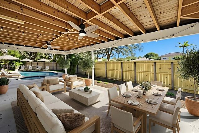 1745 N Goldeneye Ln, Homestead, FL 33035