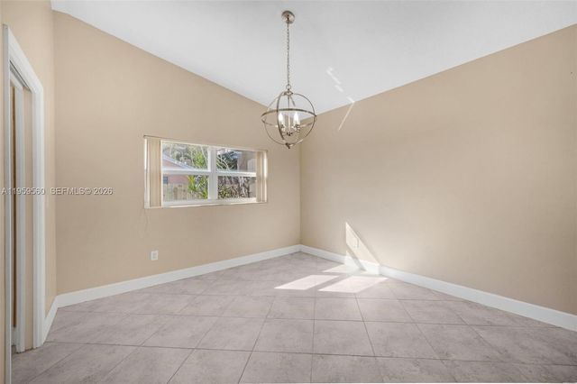 1745 N Goldeneye Ln, Homestead, FL 33035