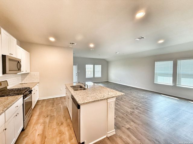 380 Arbor Hills, New Braunfels, TX 78130
