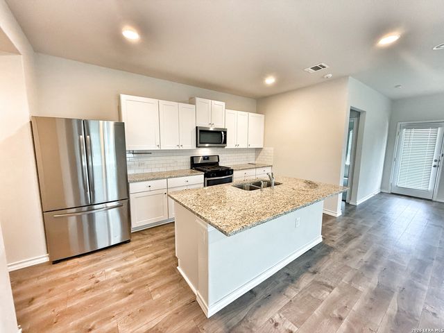 380 Arbor Hills, New Braunfels, TX 78130