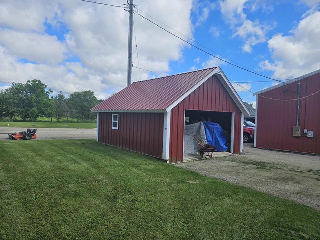 6904 E Buckeye Road, Madison, WI 53718