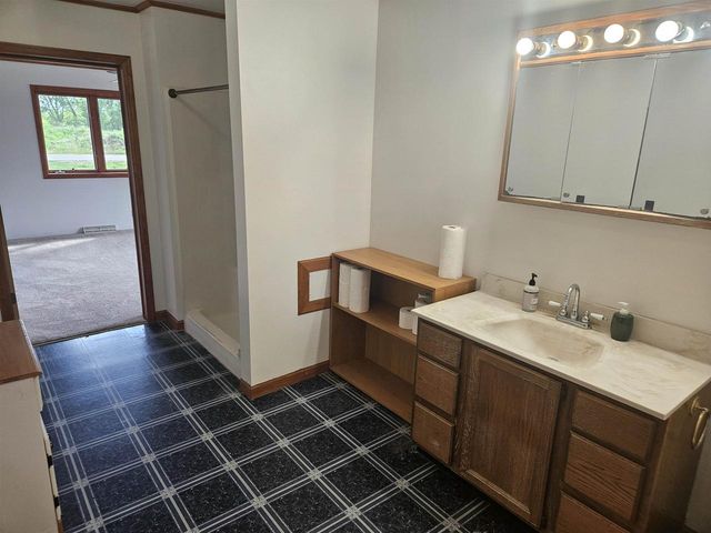 6904 E Buckeye Road, Madison, WI 53718