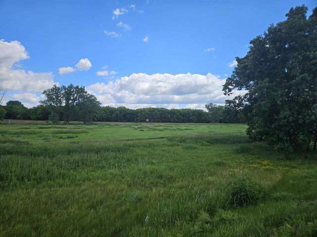 6904 E Buckeye Road, Madison, WI 53718