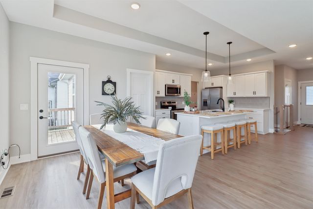 520 Meadows Court, Polk City, IA 50226