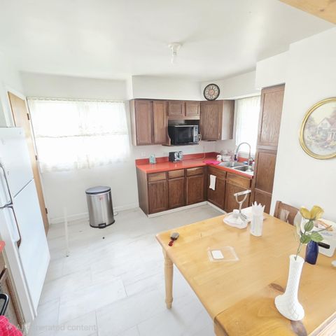 4947 Madison Street, Gary, IN 46408