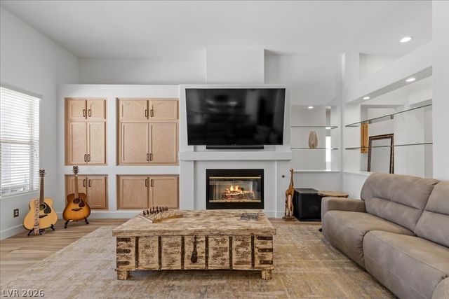 2204 Trident Maple Street, Las Vegas, NV 89117