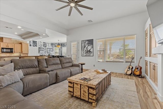 2204 Trident Maple Street, Las Vegas, NV 89117