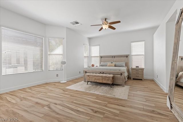 2204 Trident Maple Street, Las Vegas, NV 89117
