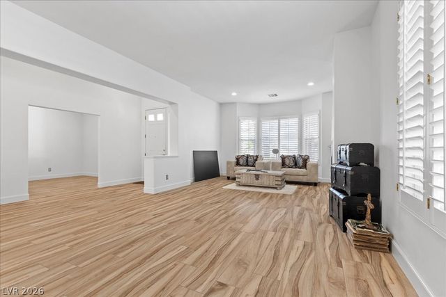 2204 Trident Maple Street, Las Vegas, NV 89117