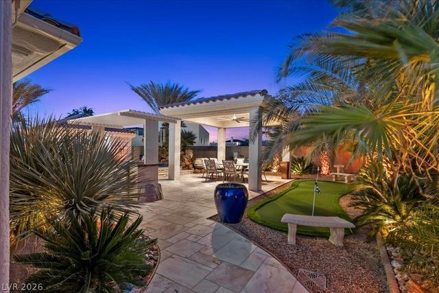 2204 Trident Maple Street, Las Vegas, NV 89117