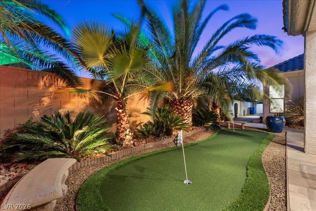 2204 Trident Maple Street, Las Vegas, NV 89117