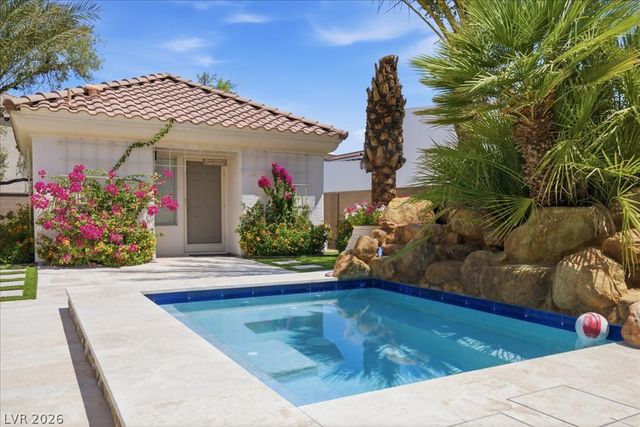 2204 Trident Maple Street, Las Vegas, NV 89117