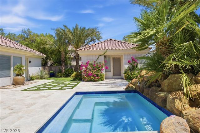 2204 Trident Maple Street, Las Vegas, NV 89117