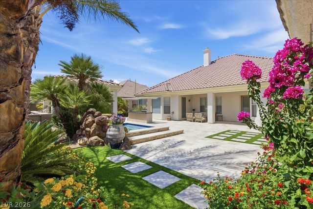 2204 Trident Maple Street, Las Vegas, NV 89117
